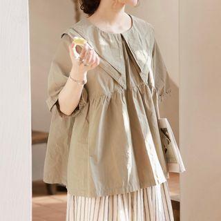 Short Sleeve Collared Blouse
