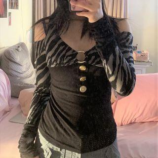 Cold-shoulder Zebra Panel Top