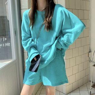 Set: Long-sleeve Plain Loose-fit Top + Shorts