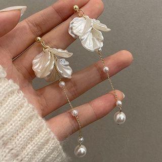 Petal Faux Pearl Fringed Earring 1 Pair - White Faux Pearl - Gold - One Size