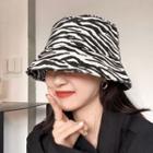 Zebra Pattern Twill Bucket Hat