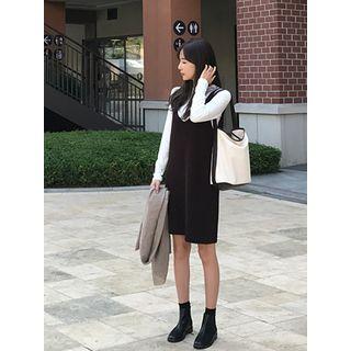Deep V-neck Sleeveless Rib-knit Dress