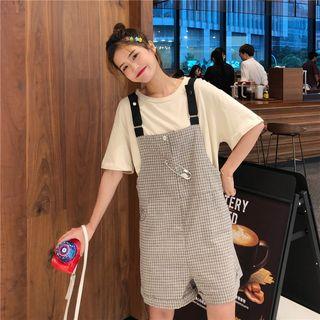 Plain Loose-fit Short-sleeve T-shirt / Check Jumper Shorts