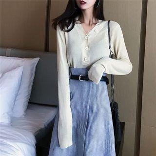 Long Sleeve Button Front V-neck Top