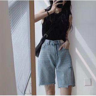 Set: Tank Top + Distressed Denim Shorts