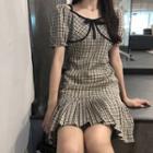 Short-sleeve Plaid Pleated Dress Black & White - One Size