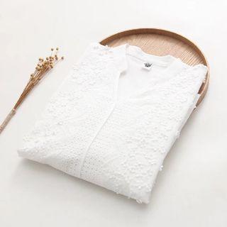 Floral Embroidered V-neck Elbow-sleeve Shirt