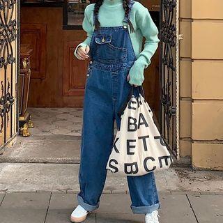 Wide-leg Jumper Jeans / Mock-neck Knit Top