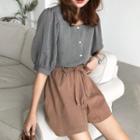 Short-sleeve Square Neck Top / Wide Leg Shorts