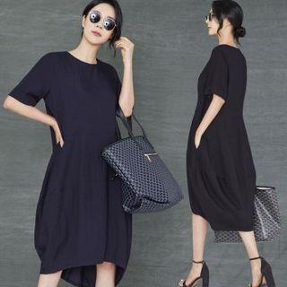 Monotone Balloon Dress