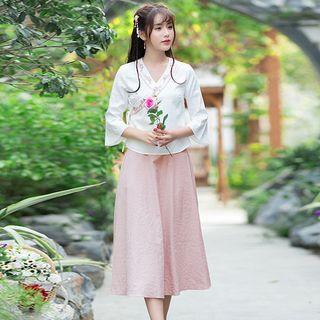 Embroidered 3/4-sleeve Top / A-line Skirt