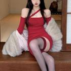 Cold-shoulder Mini Bodycon Dress / Sheer Stockings