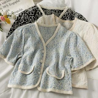 Contrasted Embroidered Cropped V-neck Shirt