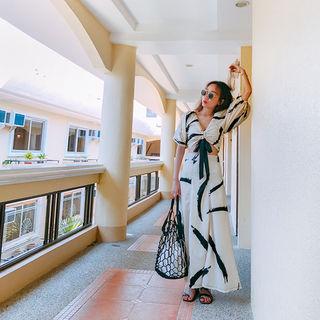 Set: Drawstring Print Crop Top + A-line Maxi Skirt