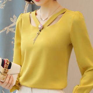 Cut Out Detail Chiffon Blouse