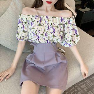 Off-shoulder Short-sleeve Floral Blouse / Plain Mini A-line Skirt