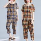 Set: Short-sleeve Plaid T-shirt + Straight-fit Pants