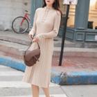 Button Accent Midi A-lint Knit Dress