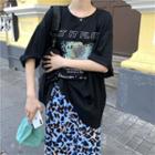 Printed Short-sleeve T-shirt / Leopard Midi Skirt