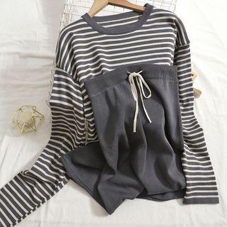 Set: Striped Sweatshirt + Pencil Skirt