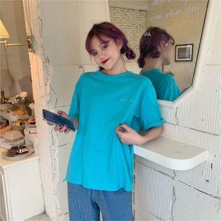 Round Collar Embroider Letter Top