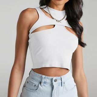 Sleeveless Cut-out Crop Tank Top