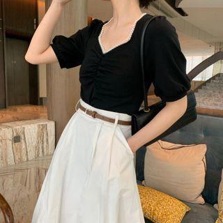 Puff-sleeve T-shirt / Midi A-line Skirt / Set