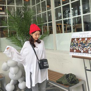 Slit-side Oversized T-shirt