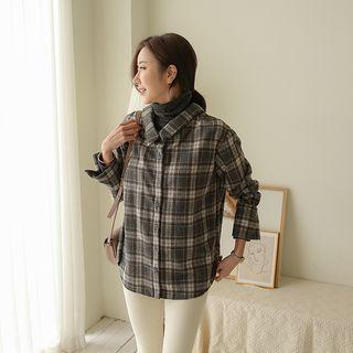 Turtle-neck Layered Checked Shirt