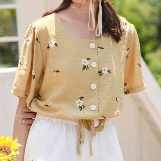 Short-sleeve Square-neck Buttoned Top