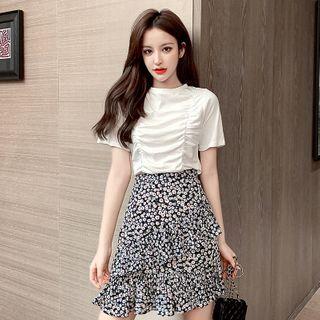 Set: Short-sleeve Shirred T-shirt + Floral Print A-line Skirt