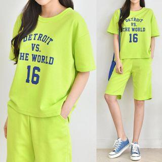Set: Letter Print T-shirt + Band-waist Shorts