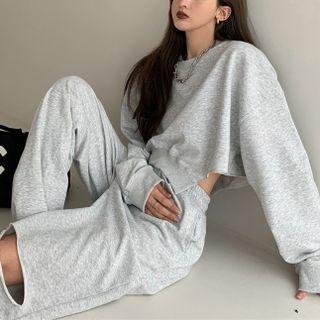 Oversized Crop Sweatshirt / High Waist Distressed Sweatpants