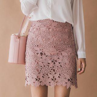 Cut-out Hem Lace Pencil Skirt