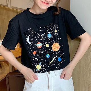 Elbow-sleeve Printed Planet T-shirt