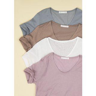 V-neck Colored Cotton T-shirt