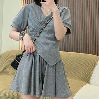 Set: Short-sleeve Asymmetrical T-shirt + Shorts