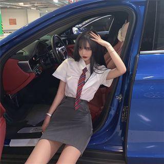 Short-sleeve Shirt / Mini Skirt / Tie / Set