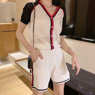 Set: Short-sleeve Raglan Top + Shorts