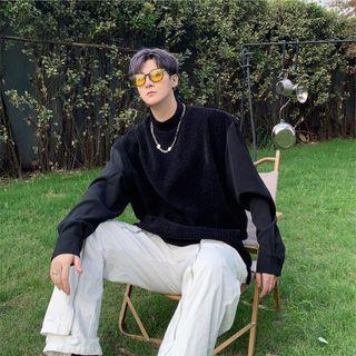 Long-sleeve Mock Neck Fleece Panel T-shirt