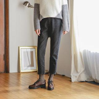 Band-waist Fray-hem Tapered Jeans