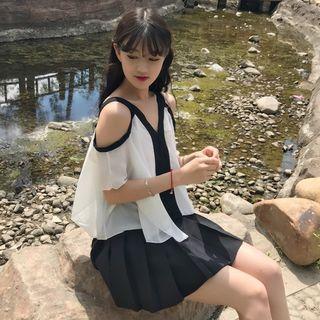 Panel Open Shoulder Chiffon Top