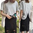 Short-sleeve Buttoned Back T-shirt