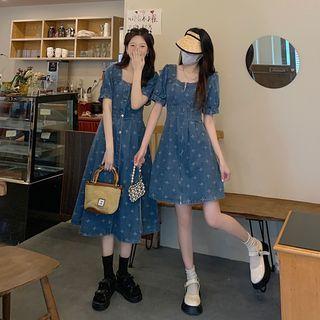 Short-sleeve Star Print Denim A-line Dress / Midi A-line Dress