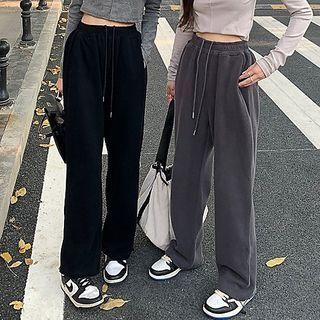 High-waist Sweatpants / Long-sleeve T-shirt