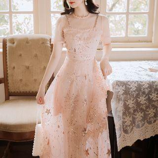 Star Accent Short-sleeve Midi A-line Dress