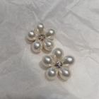 Bead Flower Earrings 59 - Stud Earring - 1 Pair - White - One Size