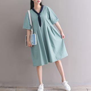 Short-sleeve Tie-neck A-line Dress