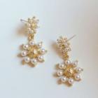Faux Pearl Flower Earring 1 Pair - Silver Needle - As Shown In Figure - One Size