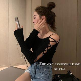 Lace Up-sleeve Crop Knit Top